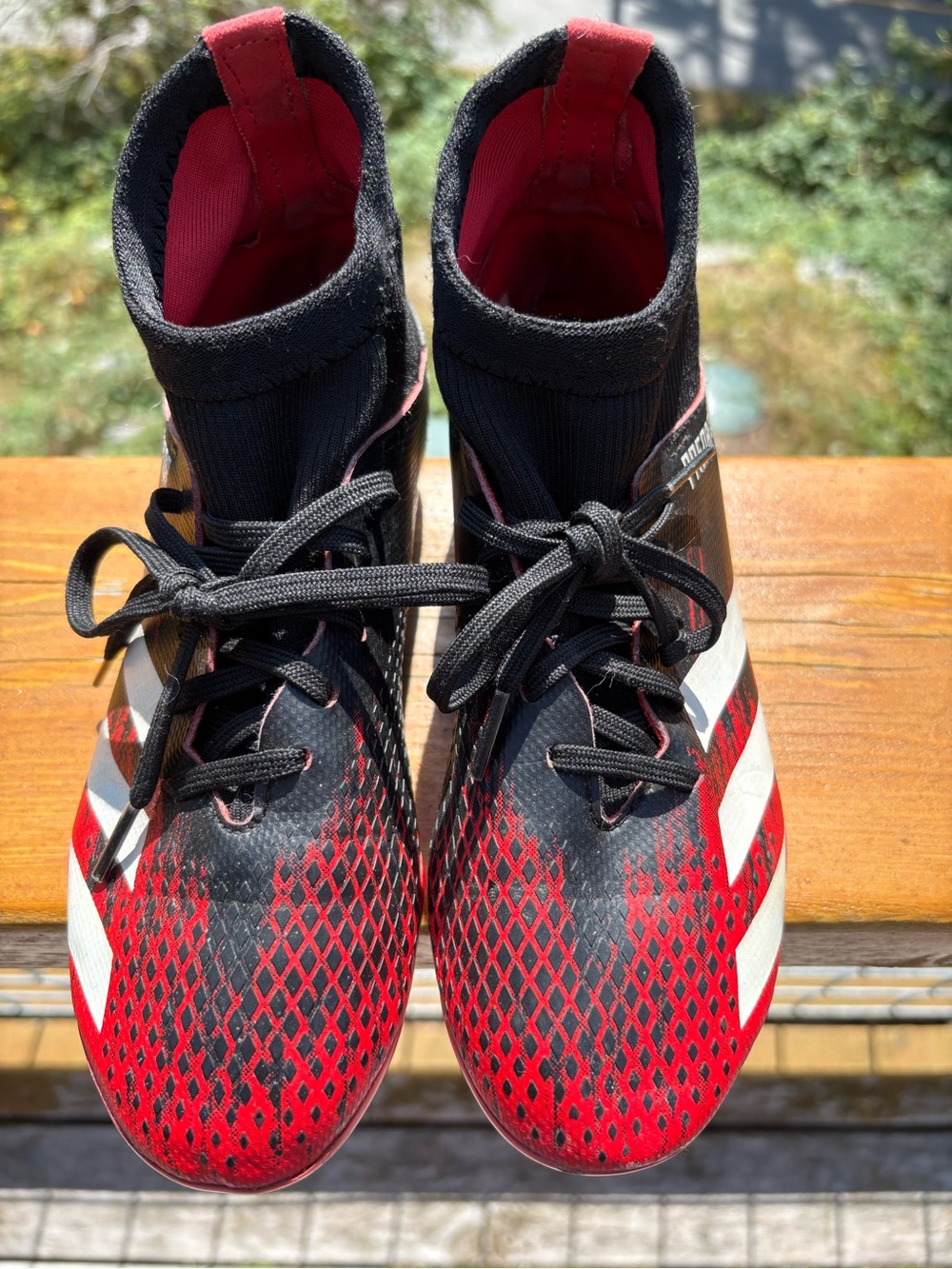 Adidas Youth Predator soccer cleats